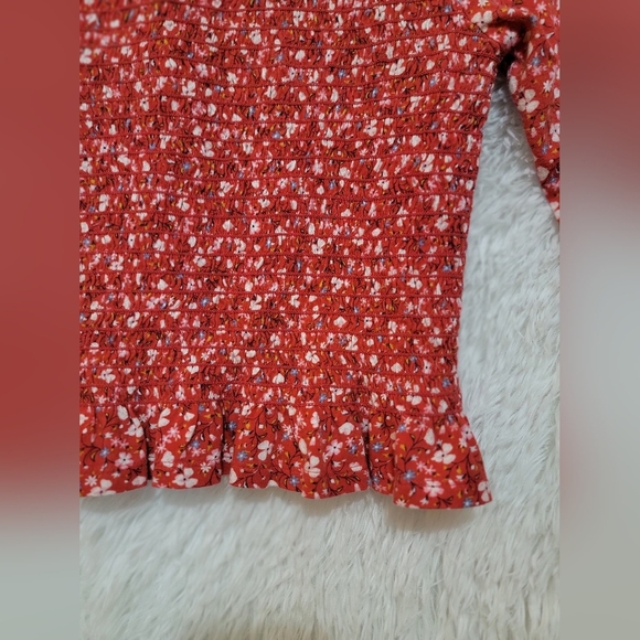 Old Navy Girls Salmon Floral Blouse Long Sleeve Smocked Styled Size 14/16 - Picture 7 of 10